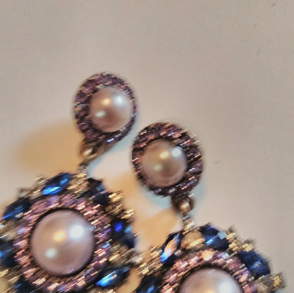 SOLD Blush lilac Pearl and Crystal Dangle Earring - Picture 3 of 5